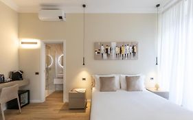 Elegantia Luxury Rooms
